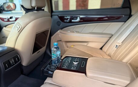 Hyundai Equus II, 2012 год, 1 400 000 рублей, 33 фотография