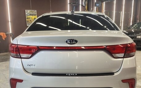 KIA Rio IV, 2020 год, 1 565 000 рублей, 2 фотография
