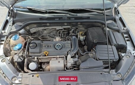 Volkswagen Jetta VI, 2014 год, 1 250 000 рублей, 22 фотография