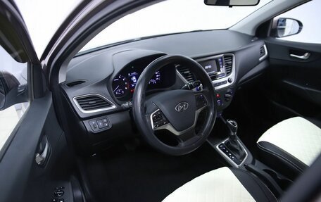 Hyundai Solaris II рестайлинг, 2018 год, 1 290 000 рублей, 10 фотография