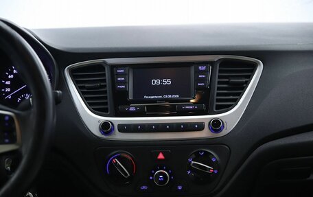 Hyundai Solaris II рестайлинг, 2018 год, 1 290 000 рублей, 13 фотография