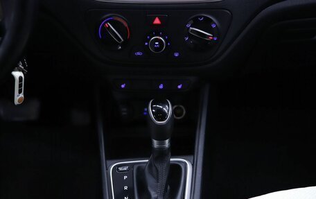 Hyundai Solaris II рестайлинг, 2018 год, 1 290 000 рублей, 14 фотография