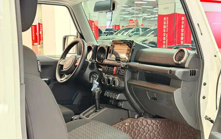 Suzuki Jimny, 2022 год, 3 650 000 рублей, 10 фотография