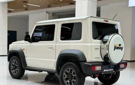 Suzuki Jimny, 2022 год, 3 650 000 рублей, 17 фотография