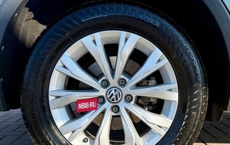 Volkswagen Tiguan II, 2020 год, 2 429 990 рублей, 7 фотография