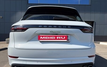 Porsche Cayenne III, 2022 год, 14 850 000 рублей, 5 фотография