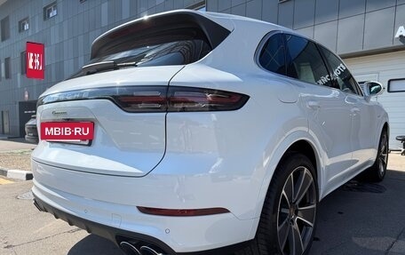 Porsche Cayenne III, 2022 год, 14 850 000 рублей, 4 фотография