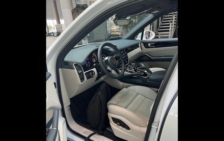 Porsche Cayenne III, 2022 год, 14 850 000 рублей, 8 фотография