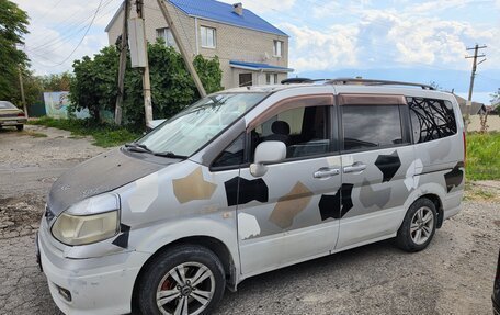Nissan Serena II, 2000 год, 335 000 рублей, 1 фотография