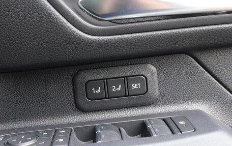 Toyota Land Cruiser Prado, 2025 год, 8 000 400 рублей, 24 фотография