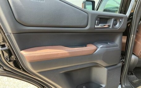 Toyota Land Cruiser Prado, 2025 год, 8 000 400 рублей, 32 фотография