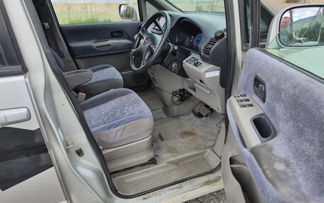 Nissan Serena II, 2000 год, 335 000 рублей, 11 фотография