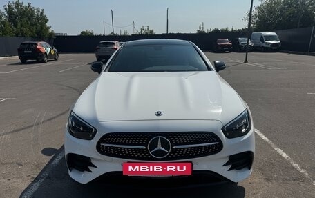 Mercedes-Benz E-Класс, 2020 год, 4 950 000 рублей, 2 фотография
