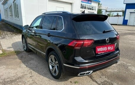 Volkswagen Tiguan II, 2021 год, 3 430 000 рублей, 13 фотография