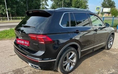 Volkswagen Tiguan II, 2021 год, 3 430 000 рублей, 6 фотография