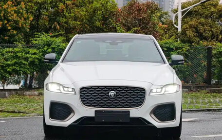 Jaguar XF II, 2024 год, 5 600 000 рублей, 2 фотография