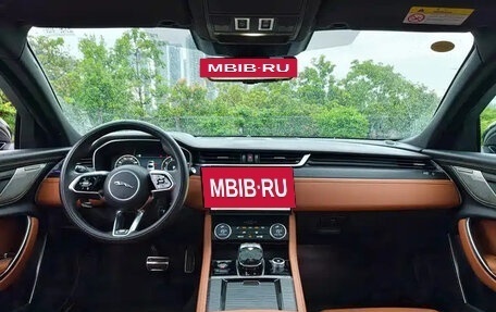 Jaguar XF II, 2024 год, 5 600 000 рублей, 6 фотография