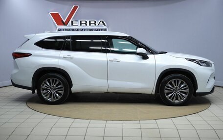 Toyota Highlander, 2025 год, 4 690 000 рублей, 4 фотография