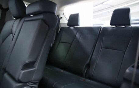 Toyota Highlander, 2025 год, 4 690 000 рублей, 14 фотография