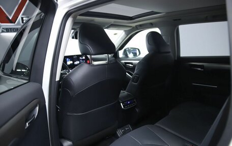 Toyota Highlander, 2025 год, 4 690 000 рублей, 13 фотография