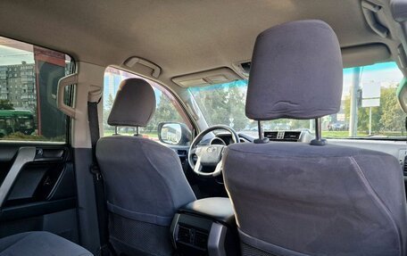 Toyota Land Cruiser Prado 150 рестайлинг 2, 2012 год, 2 599 000 рублей, 26 фотография