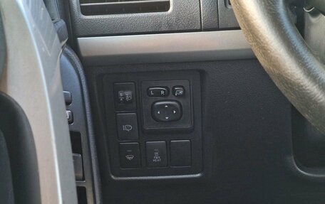 Toyota Land Cruiser Prado 150 рестайлинг 2, 2012 год, 2 599 000 рублей, 21 фотография