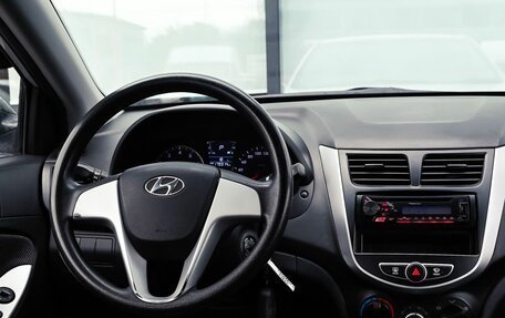 Hyundai Solaris II рестайлинг, 2012 год, 745 000 рублей, 9 фотография