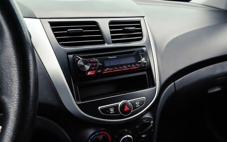 Hyundai Solaris II рестайлинг, 2012 год, 745 000 рублей, 3 фотография