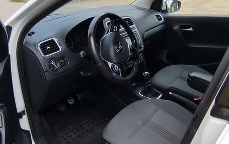 Volkswagen Polo VI (EU Market), 2017 год, 900 000 рублей, 10 фотография