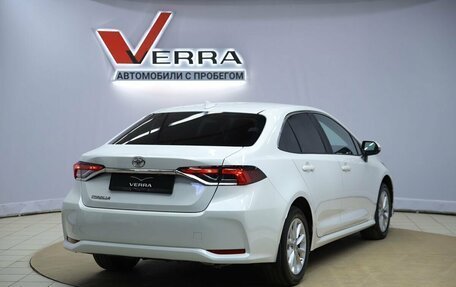 Toyota Corolla, 2022 год, 2 250 000 рублей, 5 фотография