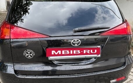 Toyota Caldina, 2004 год, 650 000 рублей, 2 фотография