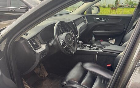 Volvo XC60 II, 2018 год, 1 980 000 рублей, 7 фотография