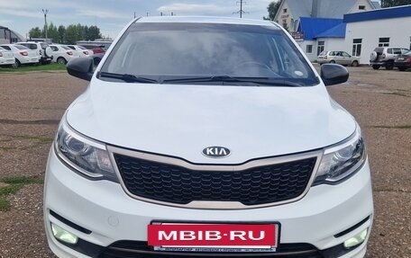 KIA Rio III рестайлинг, 2016 год, 1 149 000 рублей, 2 фотография