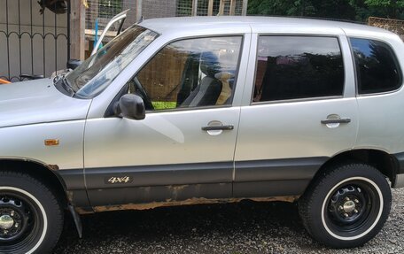 Chevrolet Niva I рестайлинг, 2003 год, 250 000 рублей, 3 фотография