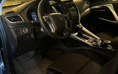 Mitsubishi Pajero Sport III рестайлинг, 2018 год, 4 150 000 рублей, 9 фотография