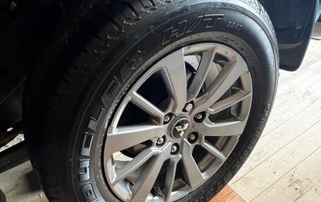 Mitsubishi Pajero Sport III рестайлинг, 2018 год, 4 150 000 рублей, 10 фотография