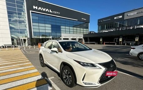 Lexus RX IV рестайлинг, 2021 год, 4 700 000 рублей, 5 фотография