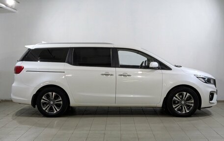 KIA Carnival III, 2020 год, 3 290 000 рублей, 11 фотография