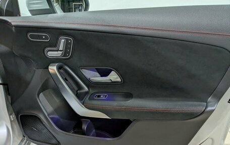 Mercedes-Benz CLA, 2021 год, 3 100 000 рублей, 24 фотография