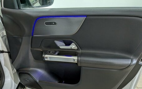 Mercedes-Benz GLB, 2021 год, 3 650 000 рублей, 26 фотография
