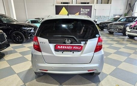 Honda Fit III, 2012 год, 899 000 рублей, 6 фотография