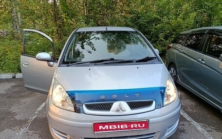 Mitsubishi Colt VI рестайлинг, 2004 год, 380 000 рублей, 1 фотография