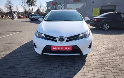 Toyota Auris II, 2014 год, 1 139 000 рублей, 1 фотография