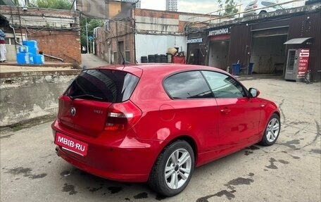 BMW 1 серия, 2010 год, 730 000 рублей, 3 фотография