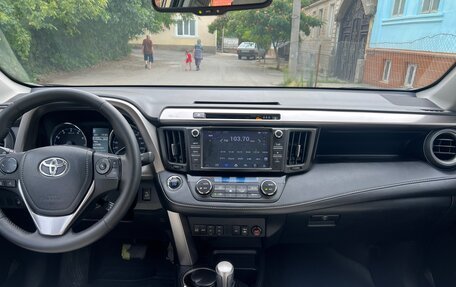 Toyota RAV4, 2016 год, 2 480 000 рублей, 5 фотография