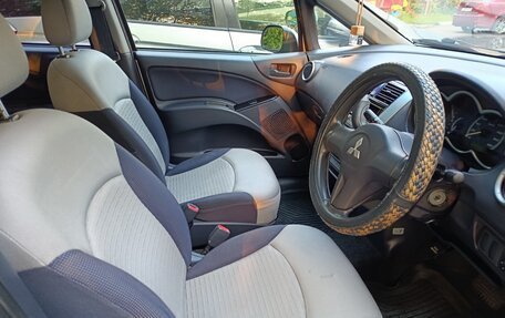 Mitsubishi Colt VI рестайлинг, 2004 год, 380 000 рублей, 4 фотография