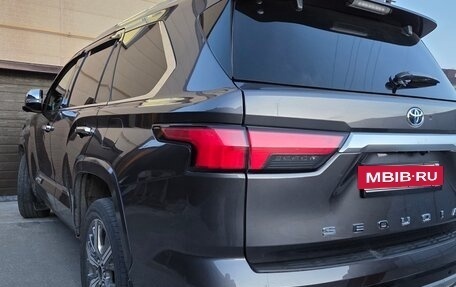 Toyota Sequoia, 2023 год, 15 000 000 рублей, 7 фотография