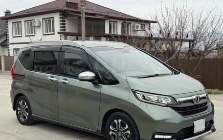 Honda Freed II, 2022 год, 1 330 000 рублей, 1 фотография