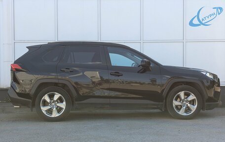 Toyota RAV4, 2020 год, 2 885 000 рублей, 4 фотография