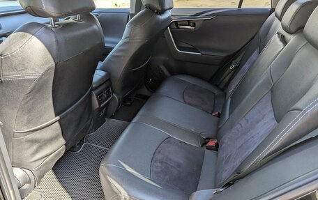 Toyota RAV4, 2020 год, 2 885 000 рублей, 22 фотография